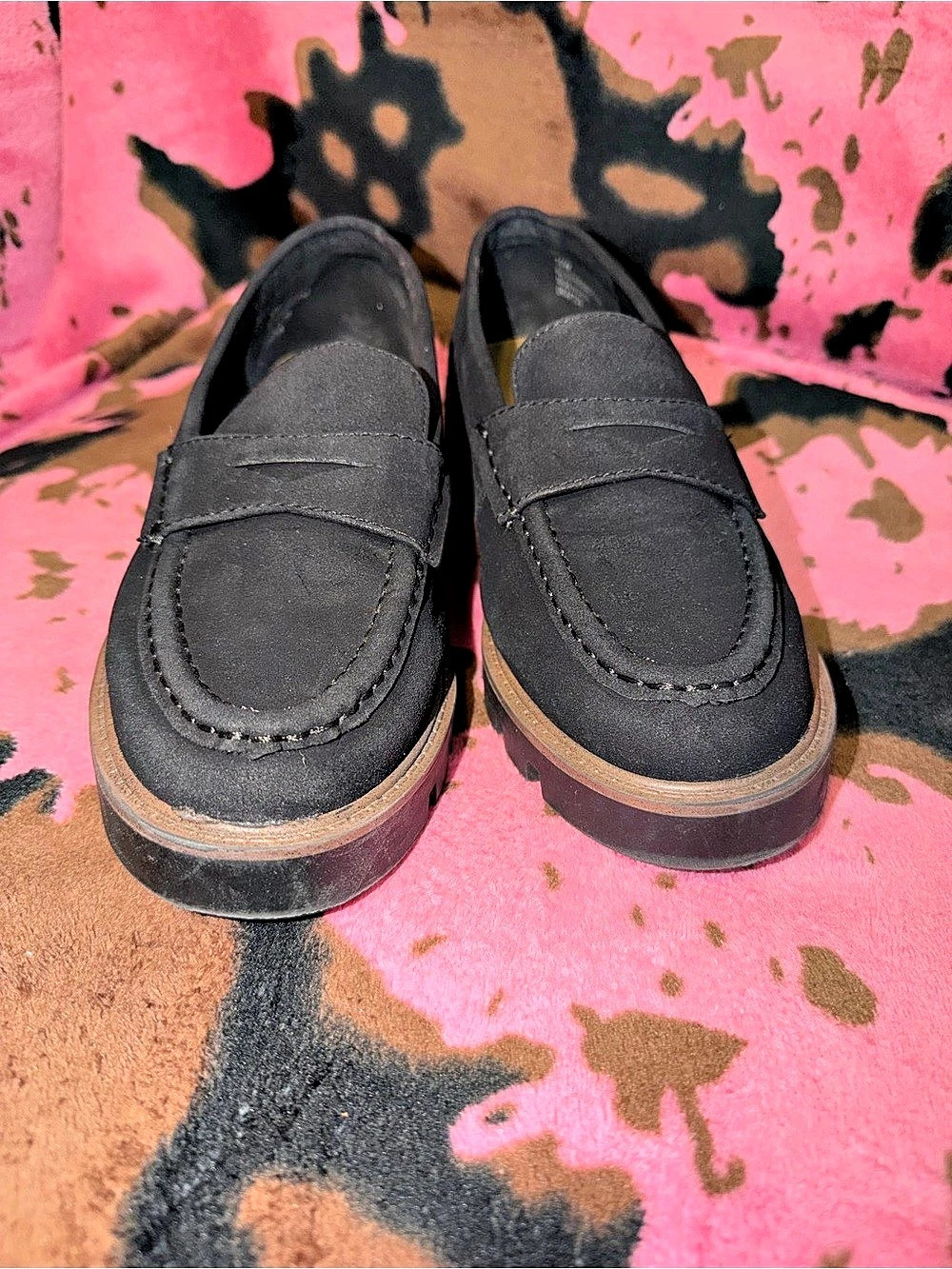 Cliffs by white mountain Black Lug Sole Loafers